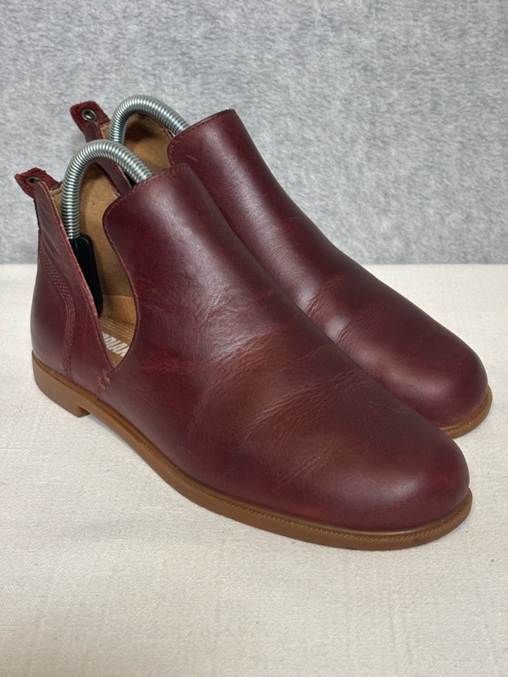 Kodiak Low Rider V Cut Slip-On Leather Ankle Bootie-Maroon-Women Size 7